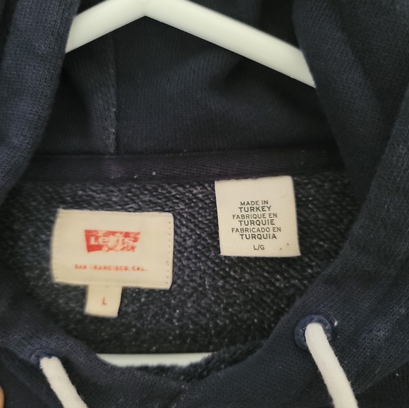 Levi's Sweatshirt. Size L - Picture 3 of 4